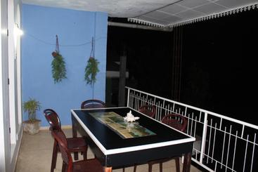 پانسیون Farah Guest Inn