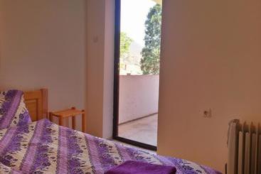 پانسیون Guest House Zora
