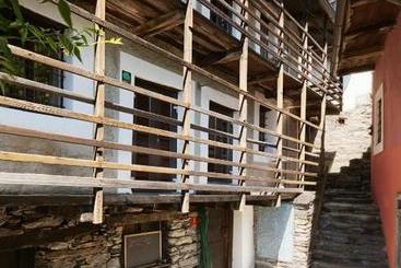 پانسیون Rustici Della Verzasca Ferien Wohnungen
