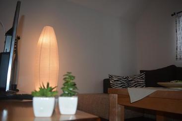 پانسیون Guest House Zavicaj Pale