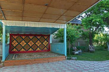 پانسیون Guesthouse Kishimzhan