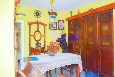 پانسیون Shammie Guest House