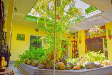 پانسیون Shammie Guest House