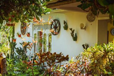 پانسیون Shammie Guest House