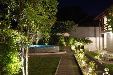 پانسیون 14 Palms