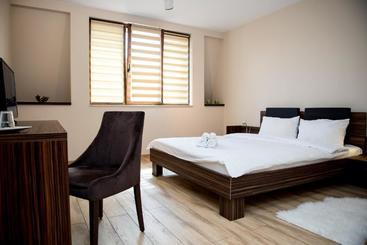 پانسیون Luxe Stay