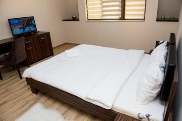 پانسیون Luxe Stay