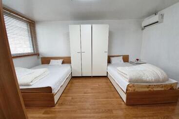 פנסיון Byulbam Guesthouse