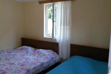 پانسیون Guest House 118 In Kvariati