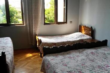 پانسیون Guest House 118 In Kvariati