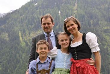 هتل Ferienwohnungen Reinalter