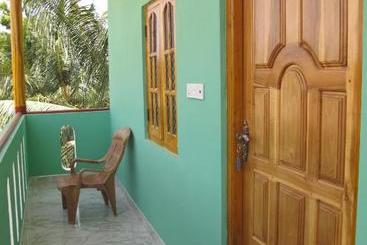 پانسیون Gopalapuram Guest House