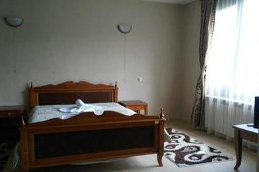 پانسیون Guest House Raffe