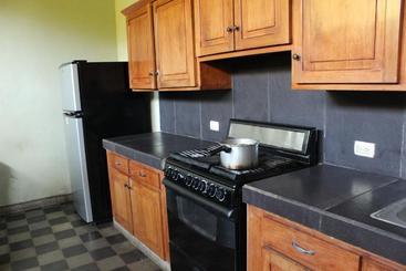 هاستل Backpackers Inn
