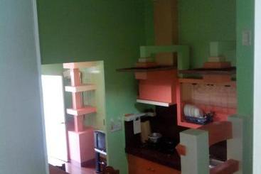 پانسیون Gomez Guest House
