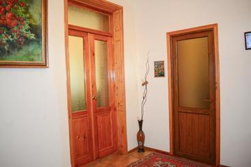 پانسیون Guest House Nataly