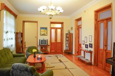 پانسیون Guest House Nataly