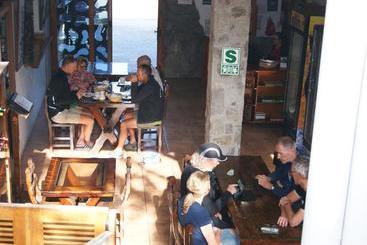 پانسیون Hostal Naylamp