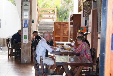پانسیون Hostal Naylamp