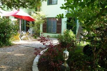 پانسیون Lodge Takini 4
