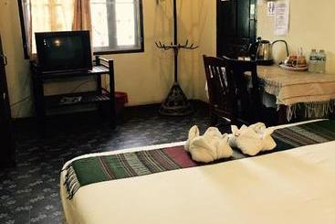 Pension Thoulasith Guesthouse