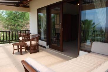 پانسیون West Bali Villas Umasari Resort