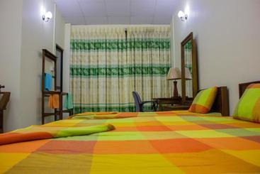 تختخواب و صبحانه Satyodaya Educational Training Centre