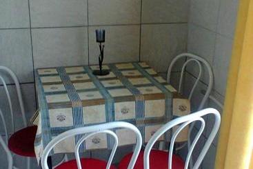 پانسیون Alpesi Apartman Downtown