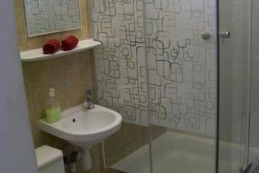 پانسیون Alpesi Apartman Downtown