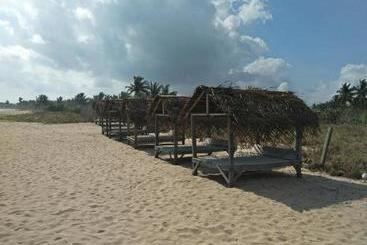 پانسیون Bella Nilaveli Beach
