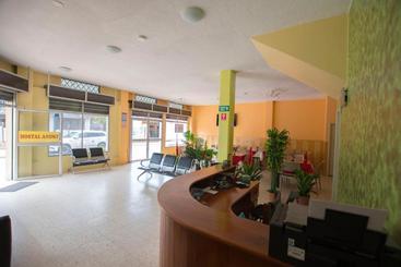 پانسیون Hostal Andry