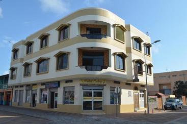 پانسیون Hostal Andry