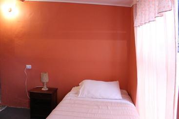 پانسیون Hostal Cali