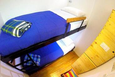 پانسیون Hostal De La 57
