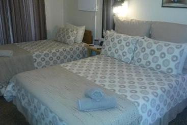 پانسیون Onze Rust Guest House And Caravanpark