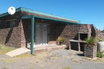 پانسیون Onze Rust Guest House And Caravanpark