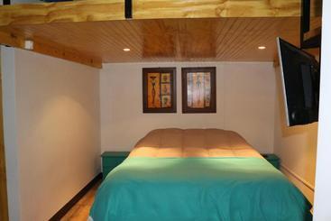 پانسیون Hostal Vicmar