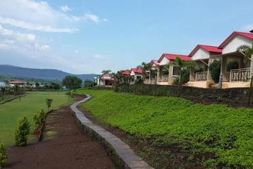 Savana Lake Resort