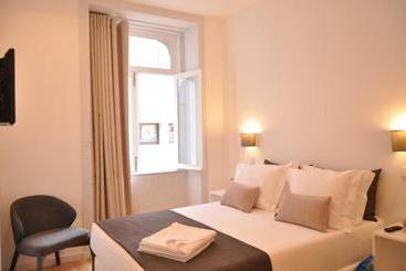 هتل Mystay Porto Batalha