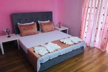 پانسیون Guest House Stels