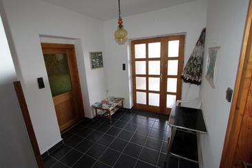 Vöröskő Apartmanház