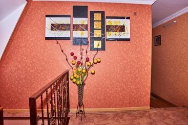 پانسیون California Guest House