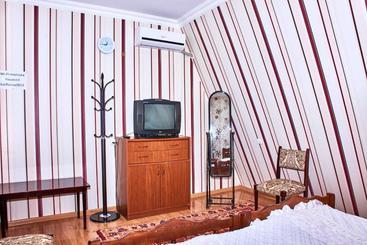 پانسیون California Guest House