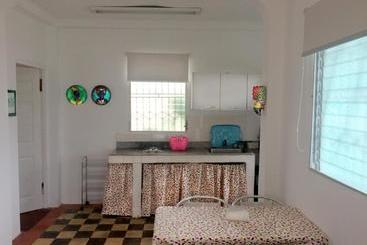 پانسیون Casa Del Rayo Verde, Ito Solidario