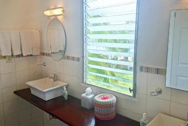 پانسیون Casa Del Rayo Verde, Ito Solidario