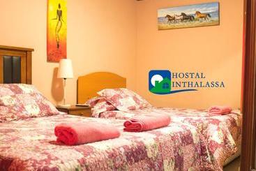 پانسیون Hostal Inthalassa Caldera