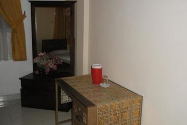 پانسیون Mccarthy Guesthouse