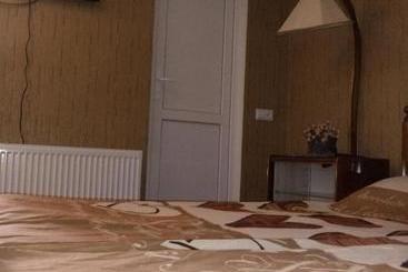 پانسیون Tamar Guest House