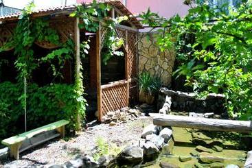 پانسیون Tamar Guest House
