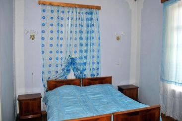 پانسیون Tamar Guest House
